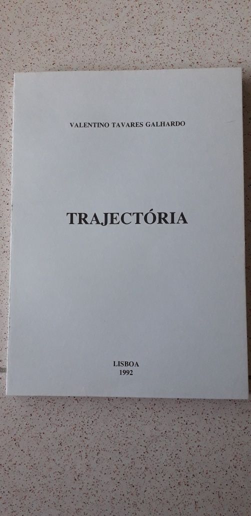 Trajectória - Valentino Tavares Galhardo (1992) Poesias Africanas