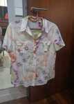 Camisa com flores