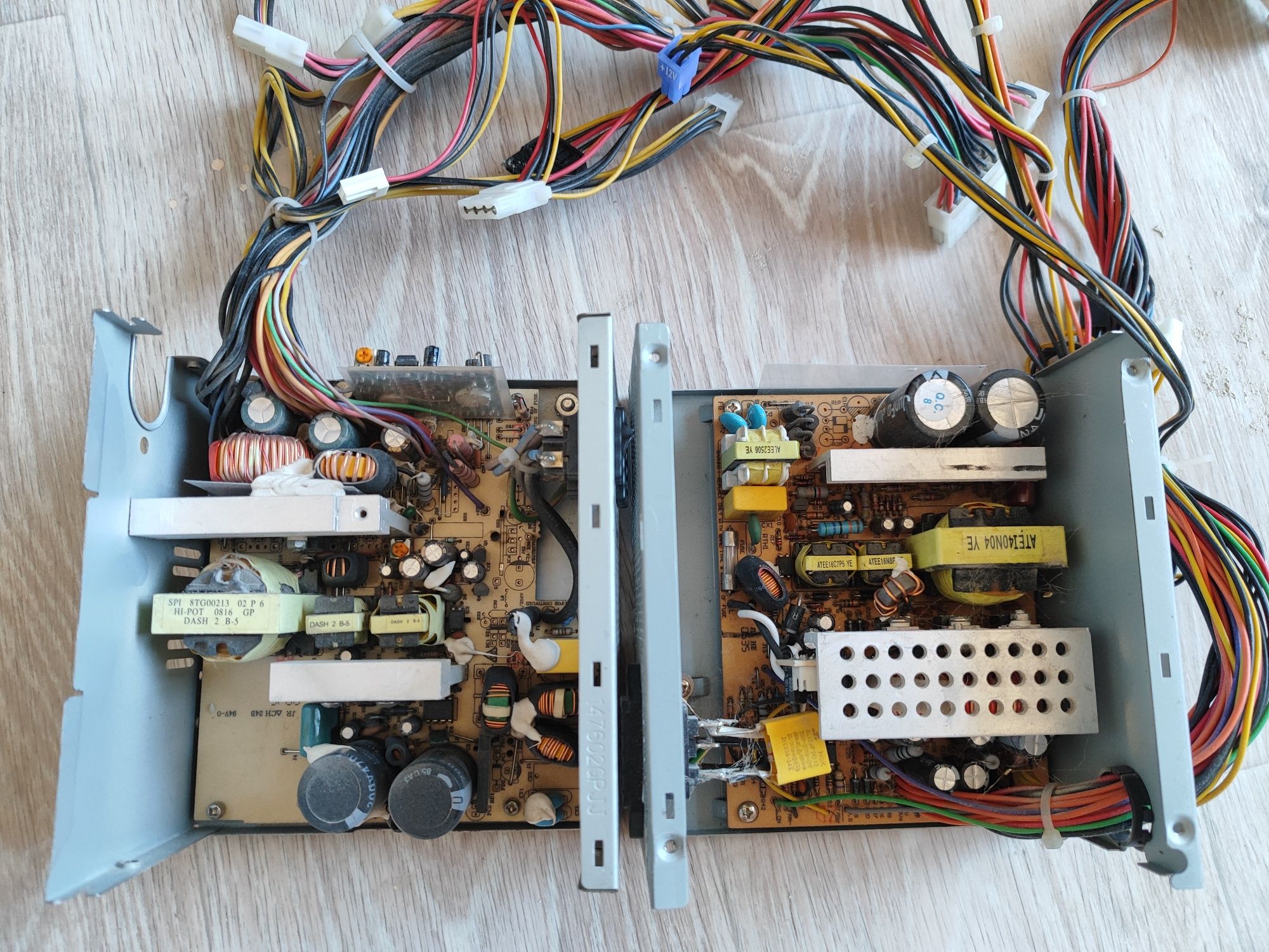 Продам материнські плати і блоки живлення в справному стані + 3 hdd