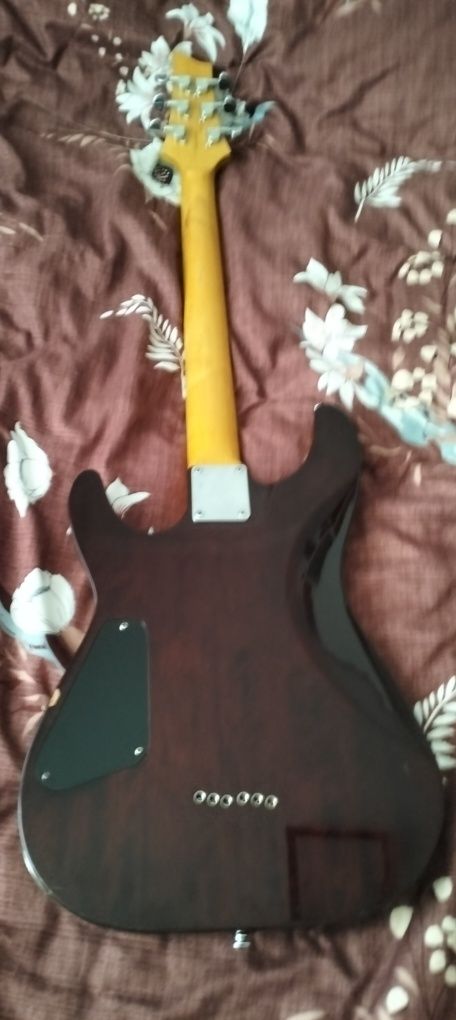 Schecter Diamond Series Limited Edition 24 lad