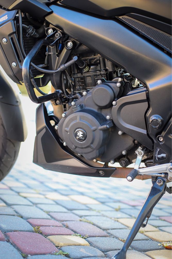 Bajaj Dominar 400
