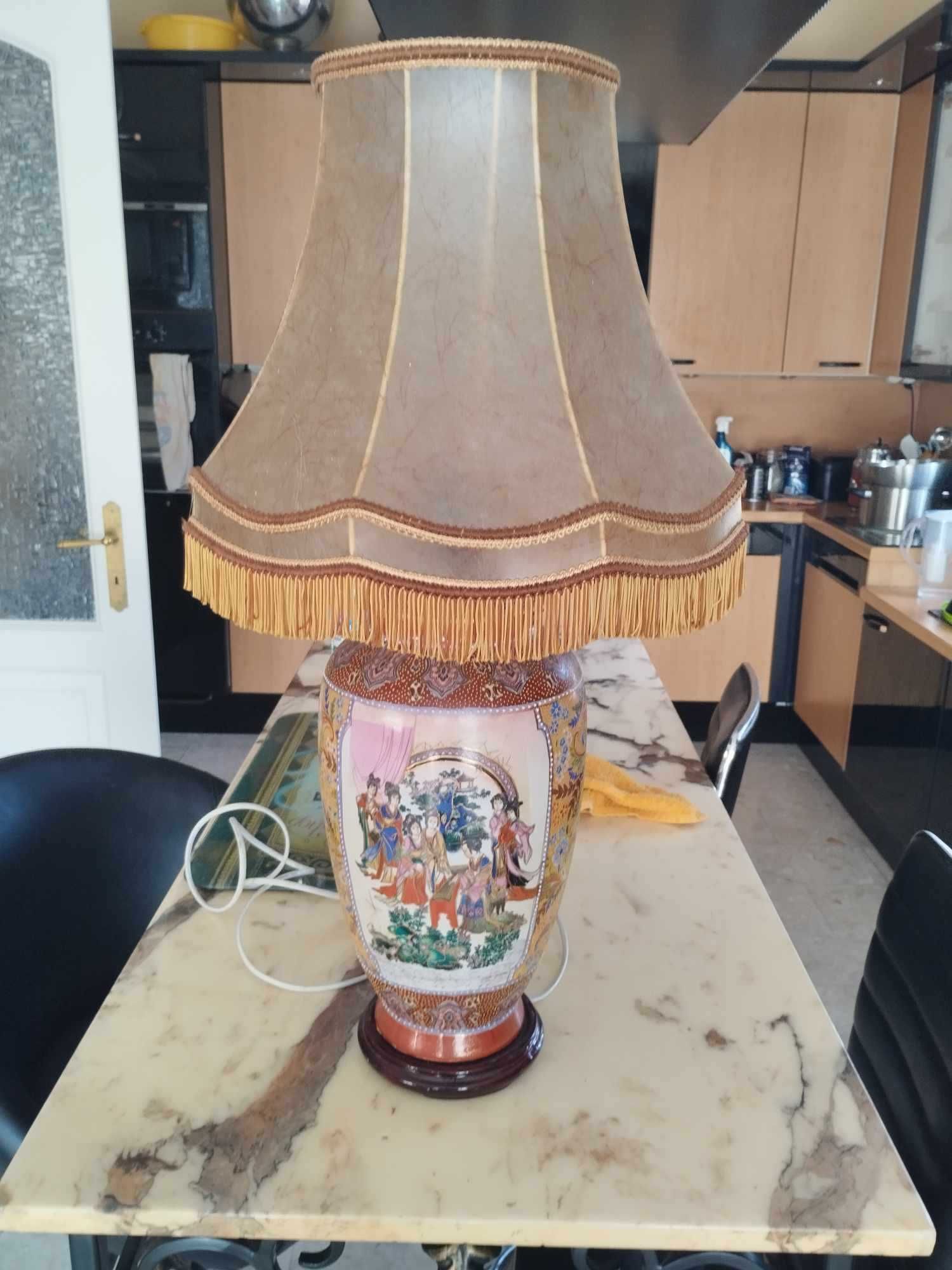 orientalna piękna lampa