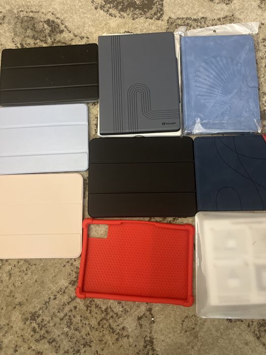 Ціну знижено!Чохол з клавіатурою до  Ipad