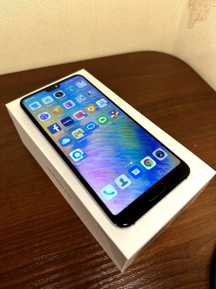 Телефон Huawei P20