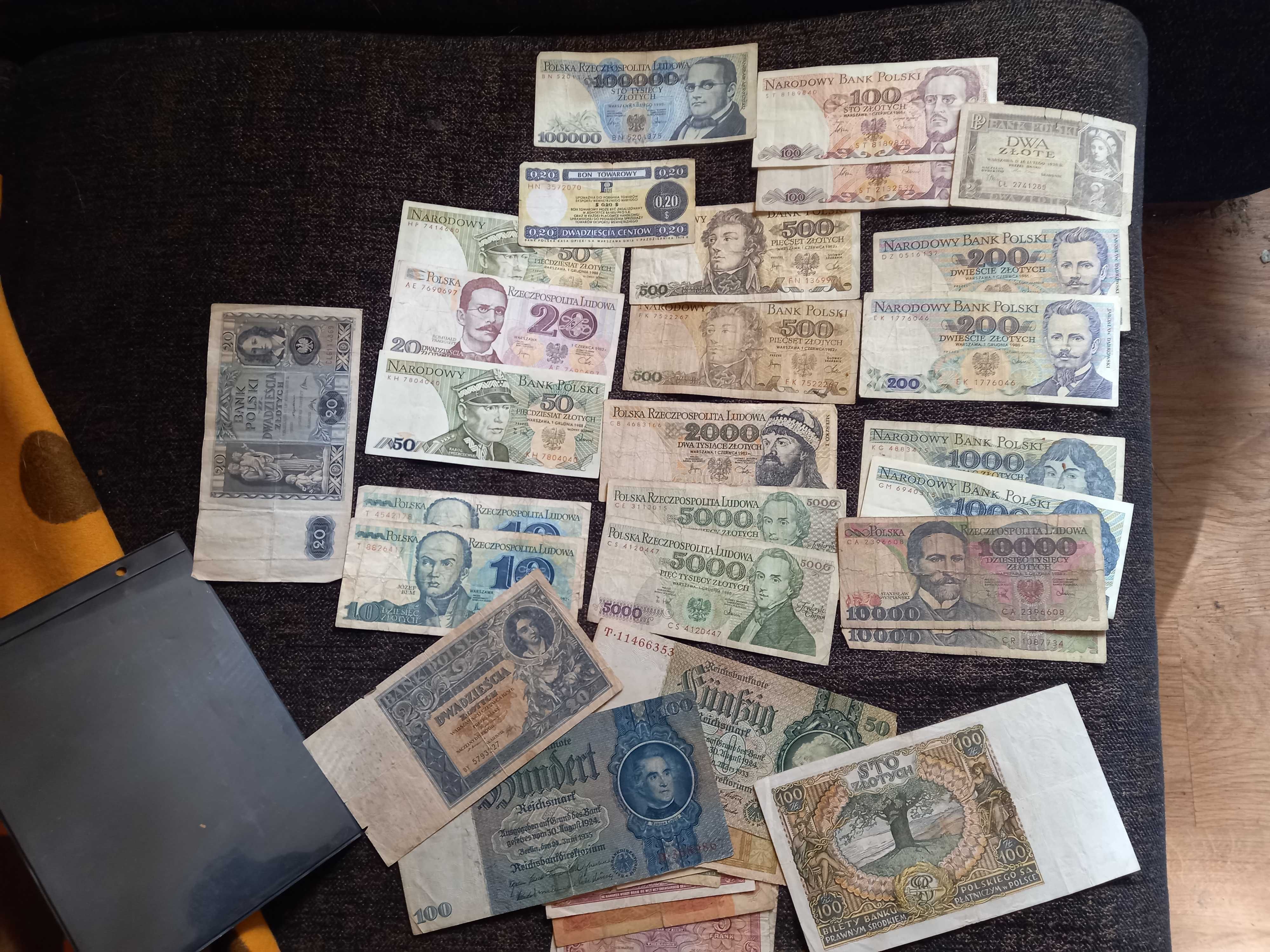 Zamienie stare banknoty na lampy naftowe zegar itp