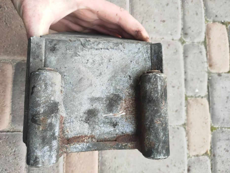 Кронштейн компрессора Рефрижератора Volkswagen Крафтер 2.0, 2.5