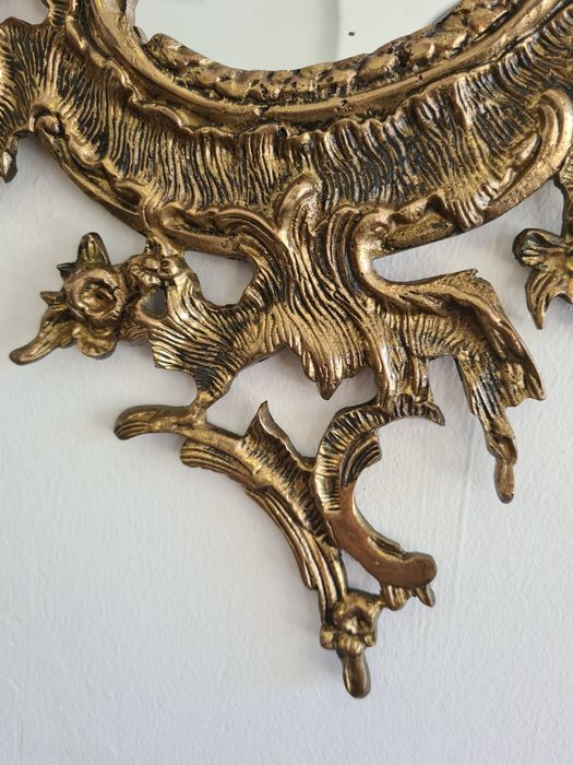 Espelho vintage, moldura em metal