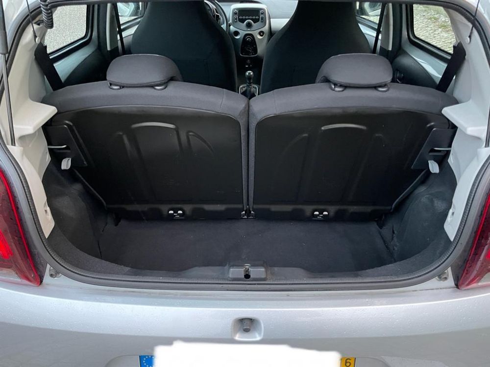 Peugeot 108 1.0 de 2016 com 72 000 km