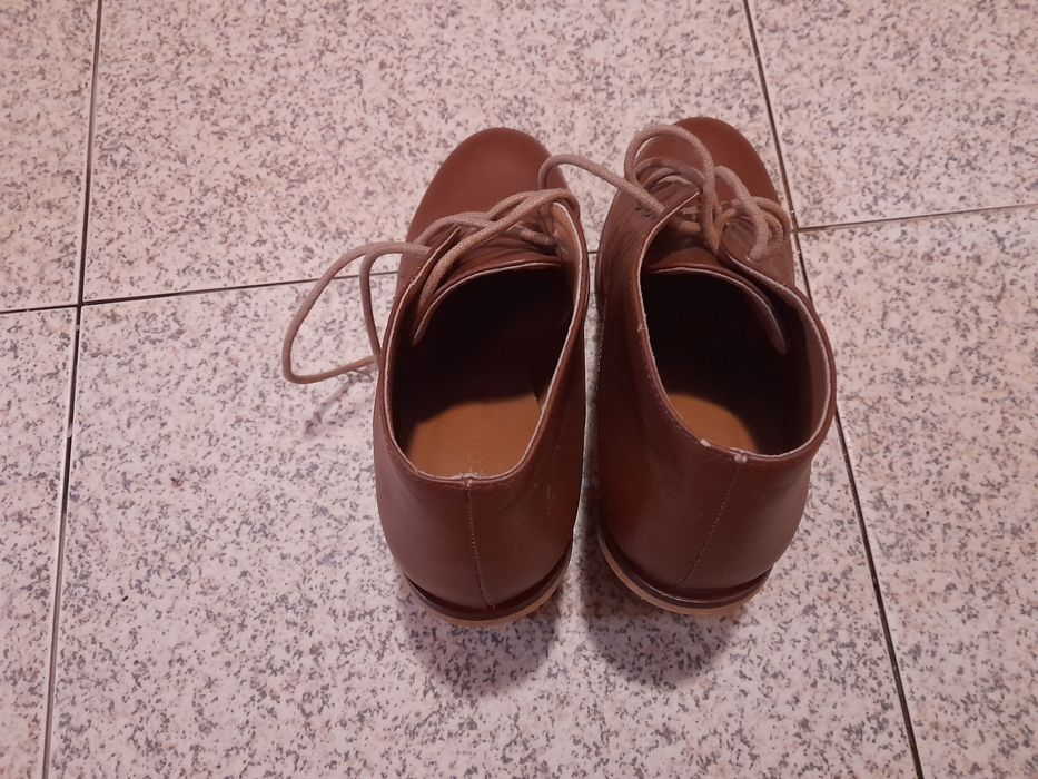 Vendo botins castanhos