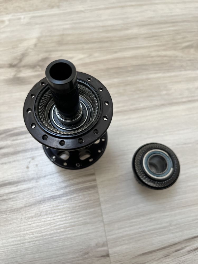 Najlepsza piasta Trailmech 148.12.micro spline dt swiss boost