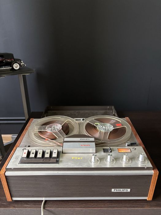 Magnetofon szpulowy Philips 4308
