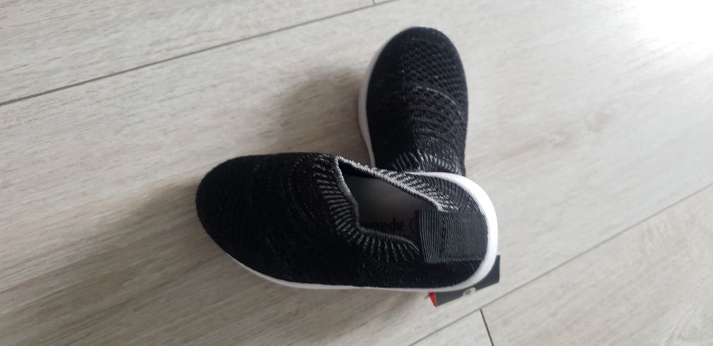 Buty dla chłopca rozmiar 19