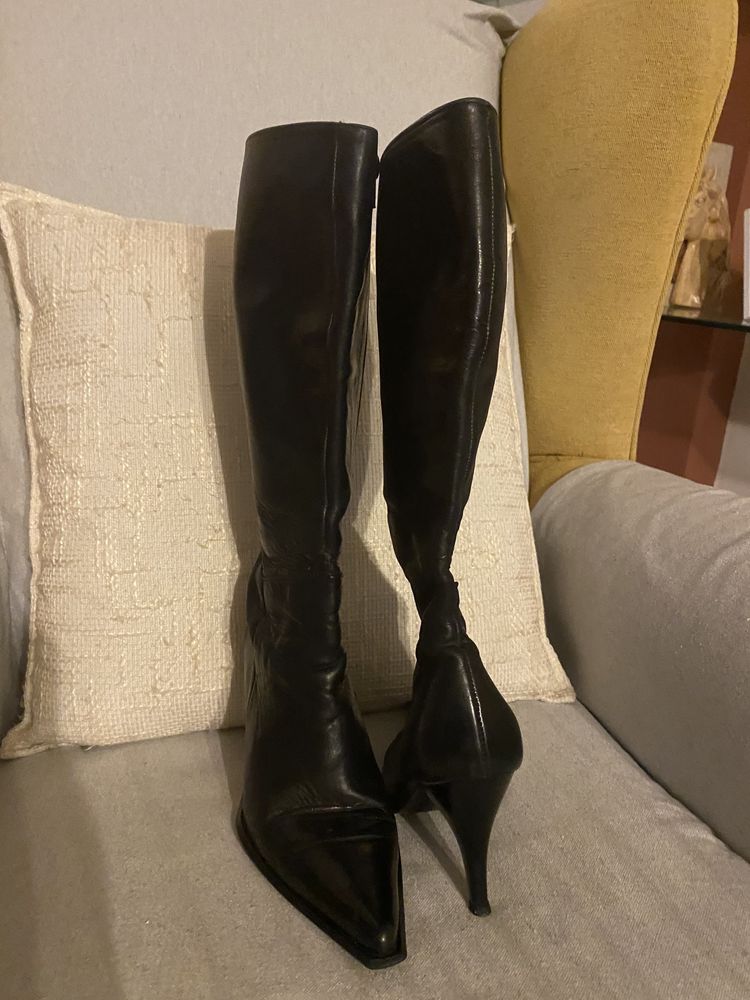 Botas em pele muito bom estado