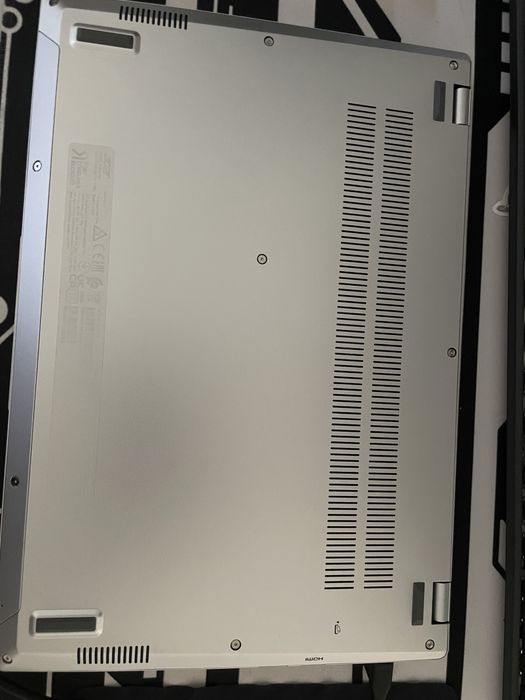 Portátil ACER Swift Go