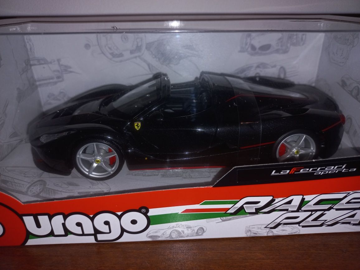 Bburago Laferrari Aperta,  skala 1:24, race+play