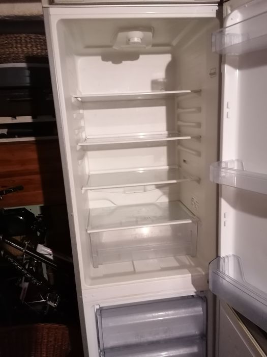 Lodówka beko srebrna transport