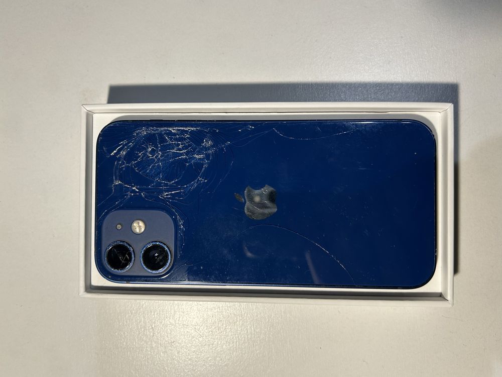 Iphone 12 mini uszkodzony
