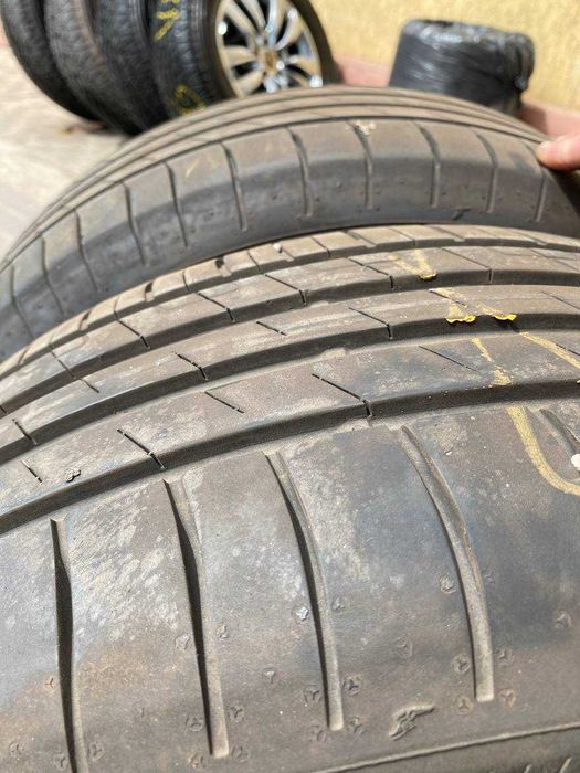 Goodyear EfficientGrip Performance225/55R17101W-2шт, 215/60R1796H-2шт.