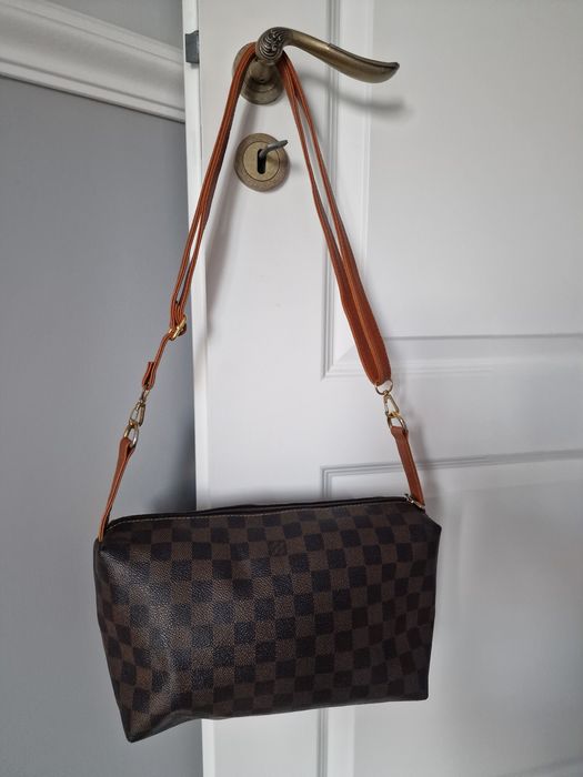 Torebka w kolorze brązowym