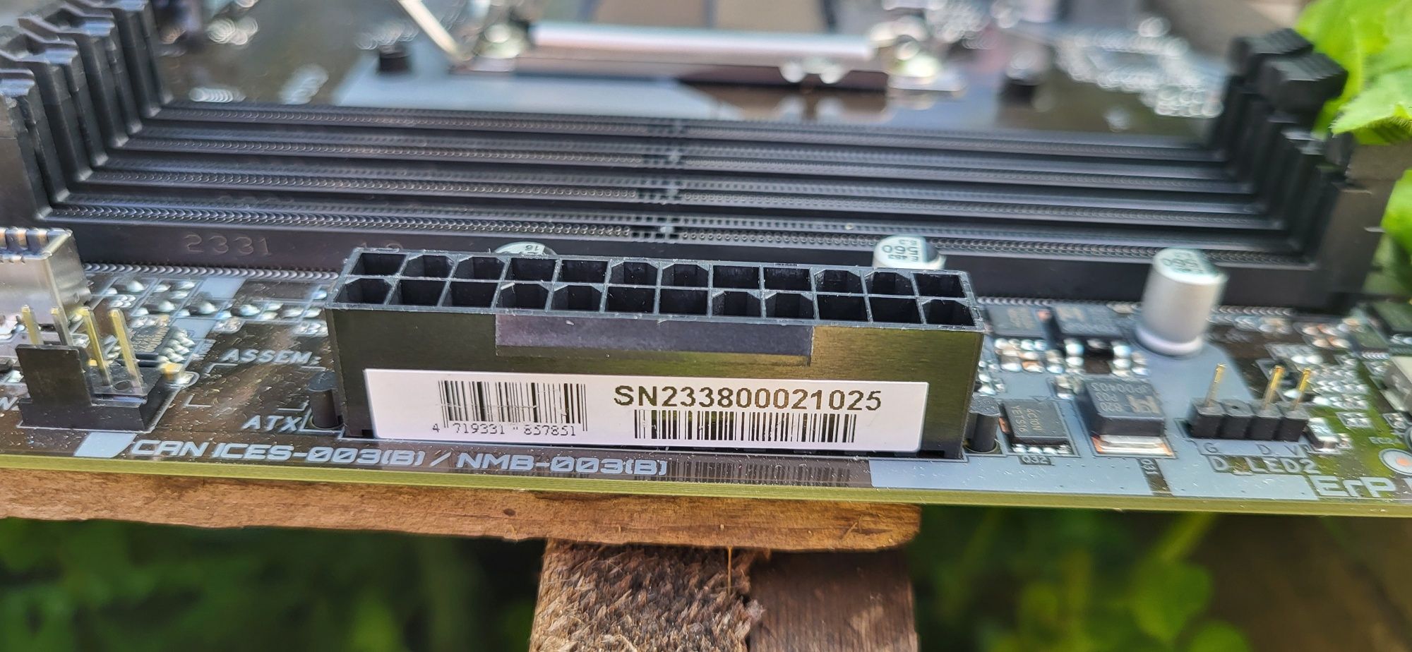 Материнська плата Gigabyte B650M D3HP (sAM5, AMD B650, PCI-Ex16)