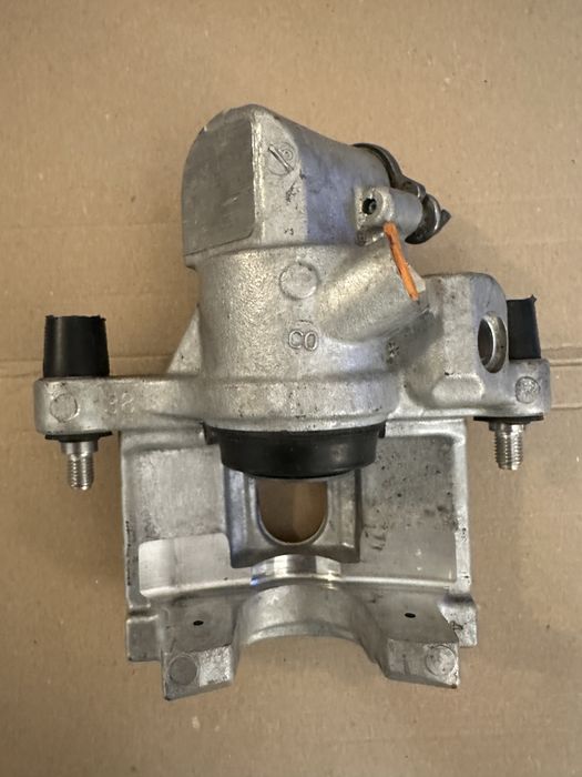 Zcisk hamulcowy Ford Focus MK II tył lewy