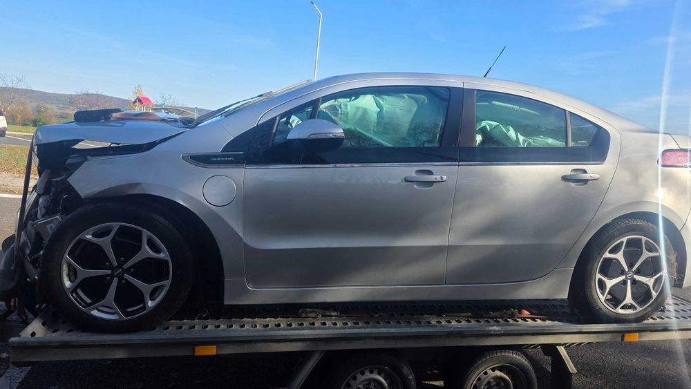 opel ampera części chevrolet volt hybryda 2013