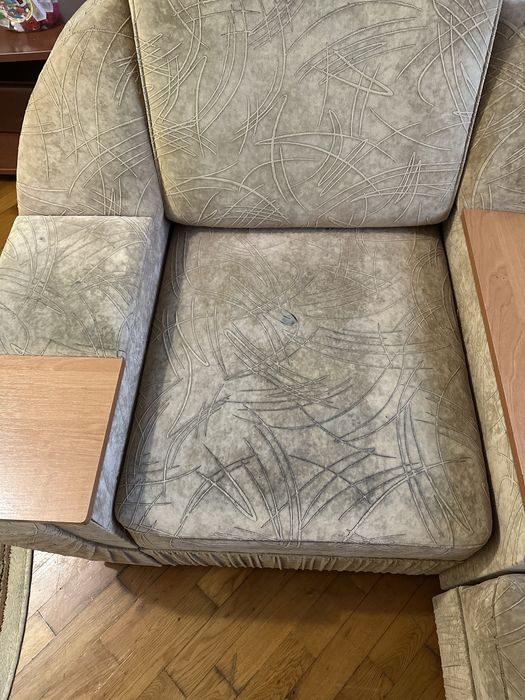 Диван з столиком, кутовий