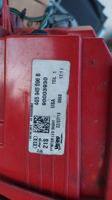 lampa led tylnia blotnik prawa od audi a6 c7 sedan