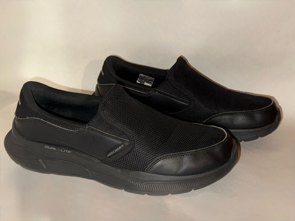 Оригінальні мокасини Skechers,сліпони, топсайдери, кросівки