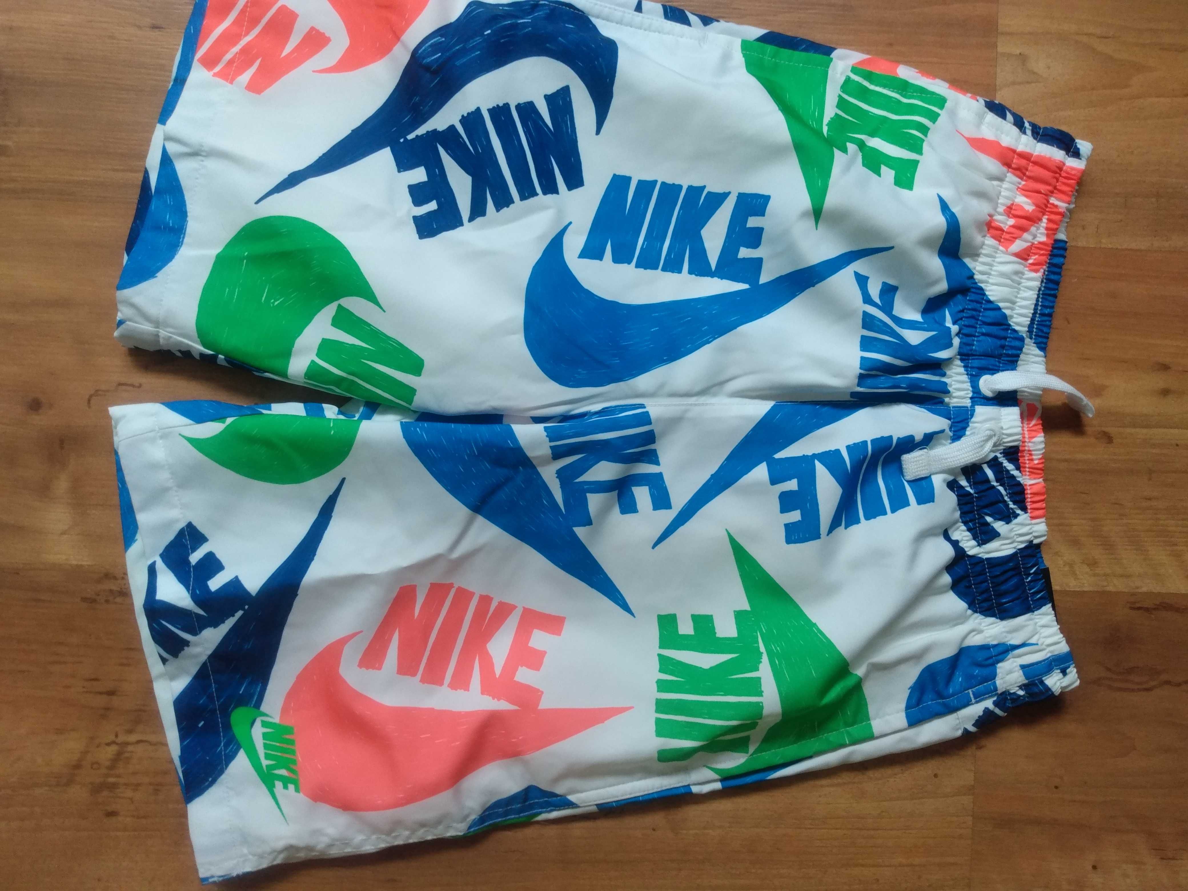 Nowe spodenki kąpielowe Nike rozmiar 147-158