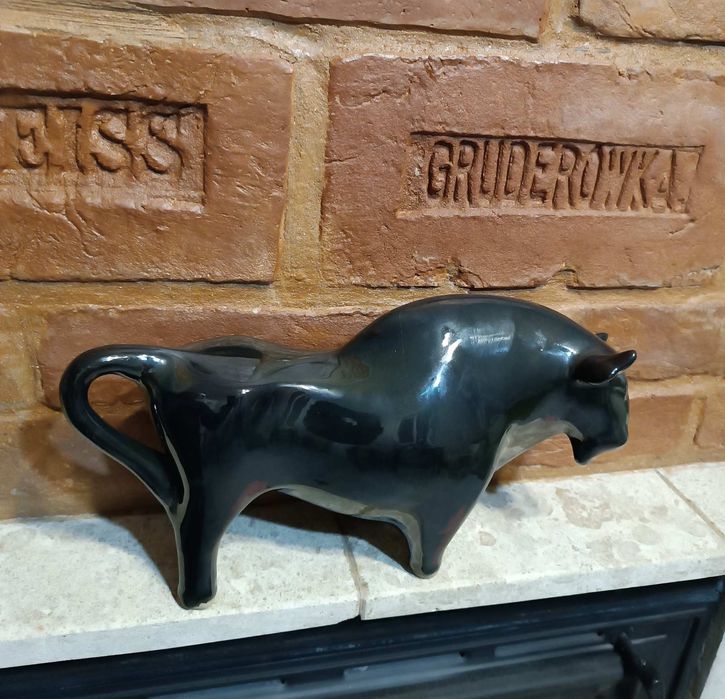 Зубр,майоліка,70-ті роки,Львівська керамікою -скульптурна фабрика.