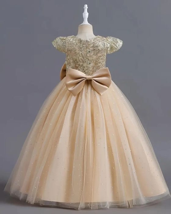 Vestido cerimónia para criança