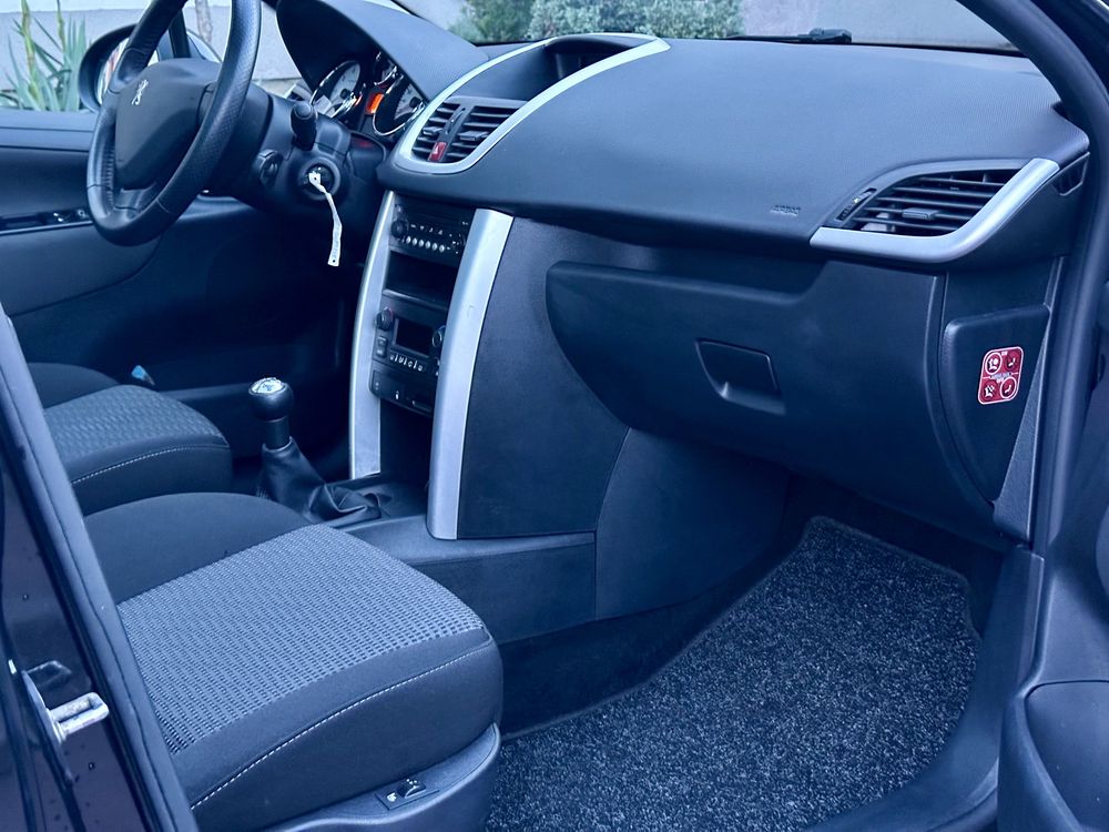 Peugeot   207    SW