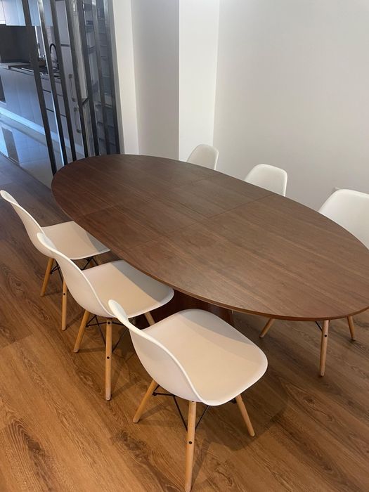 Mesa de jantar oval extensível 160-200x100 cm em Madeira nogueira