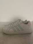 Tenis adidas turquesa e branco