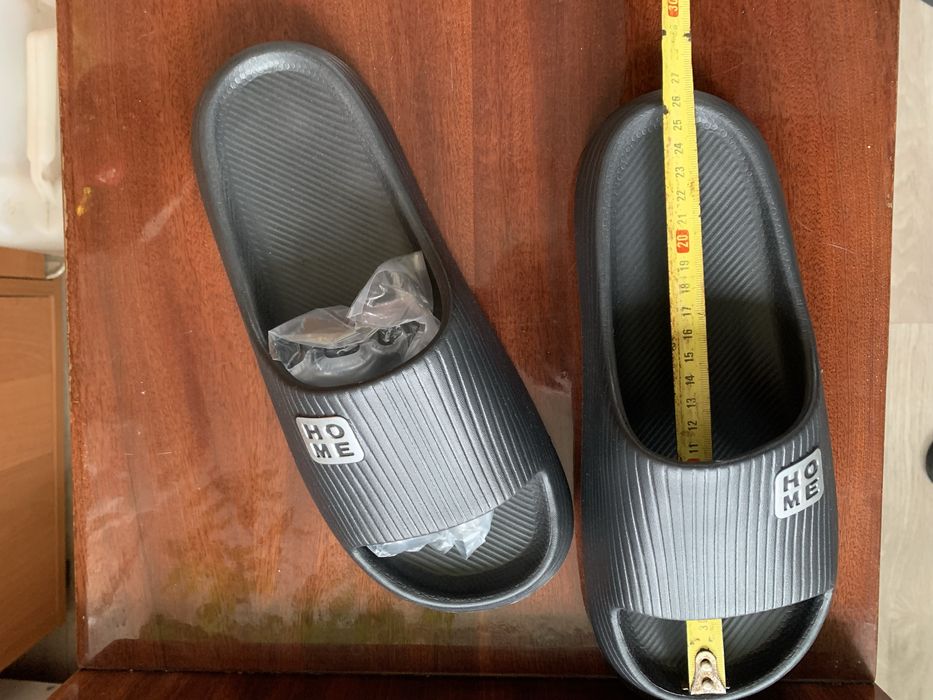 Шльопанці чоловічі (унісекс), Home