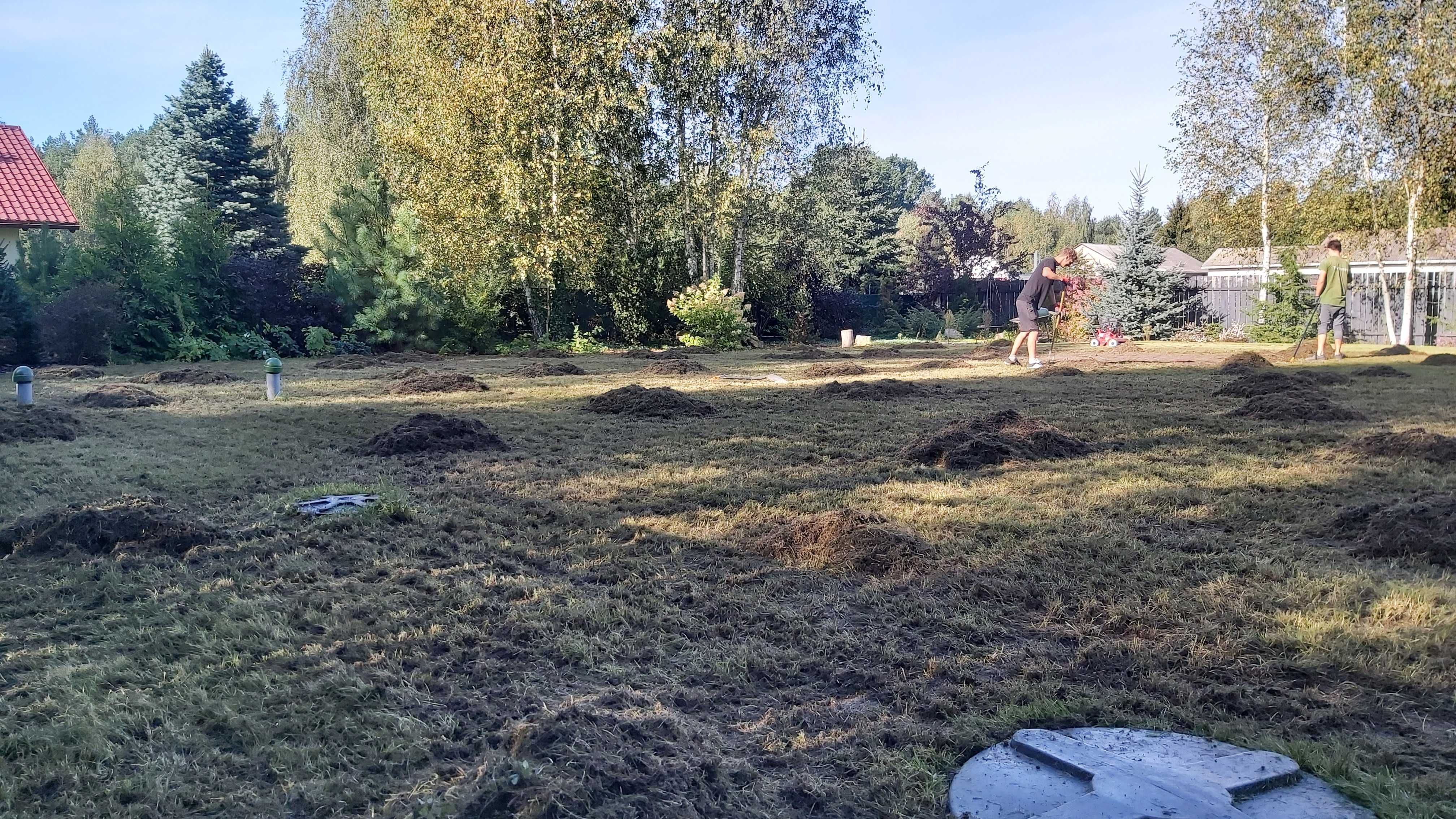 Renowacja trawników\Piaskowanie trawników\Aerator rurkowy\Wertykulacja