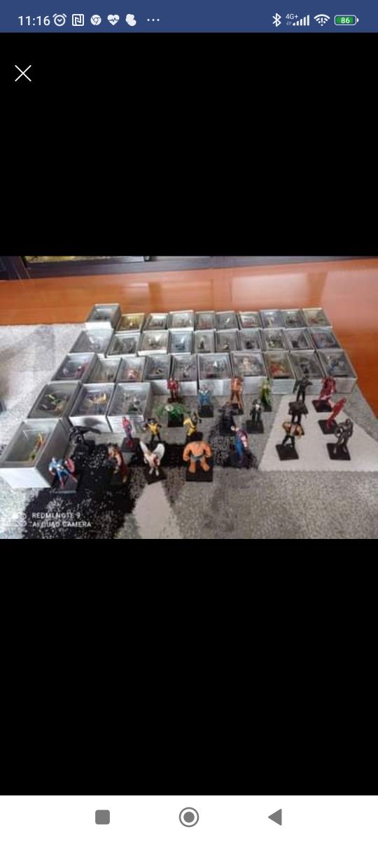 Vendo coleção de figuras da Marvel