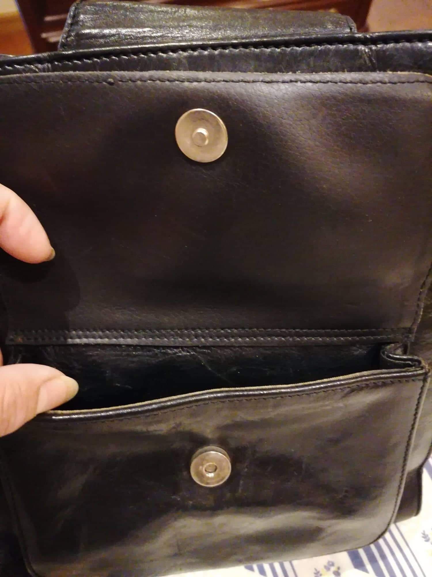 Mochila em pele genuína