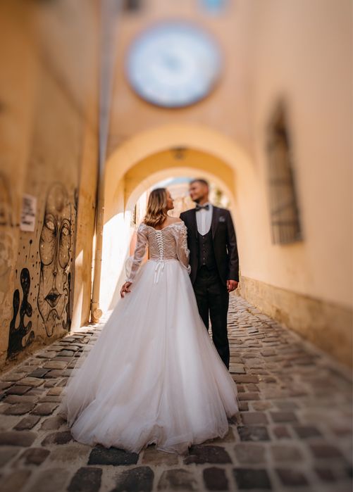 Весільна сукня