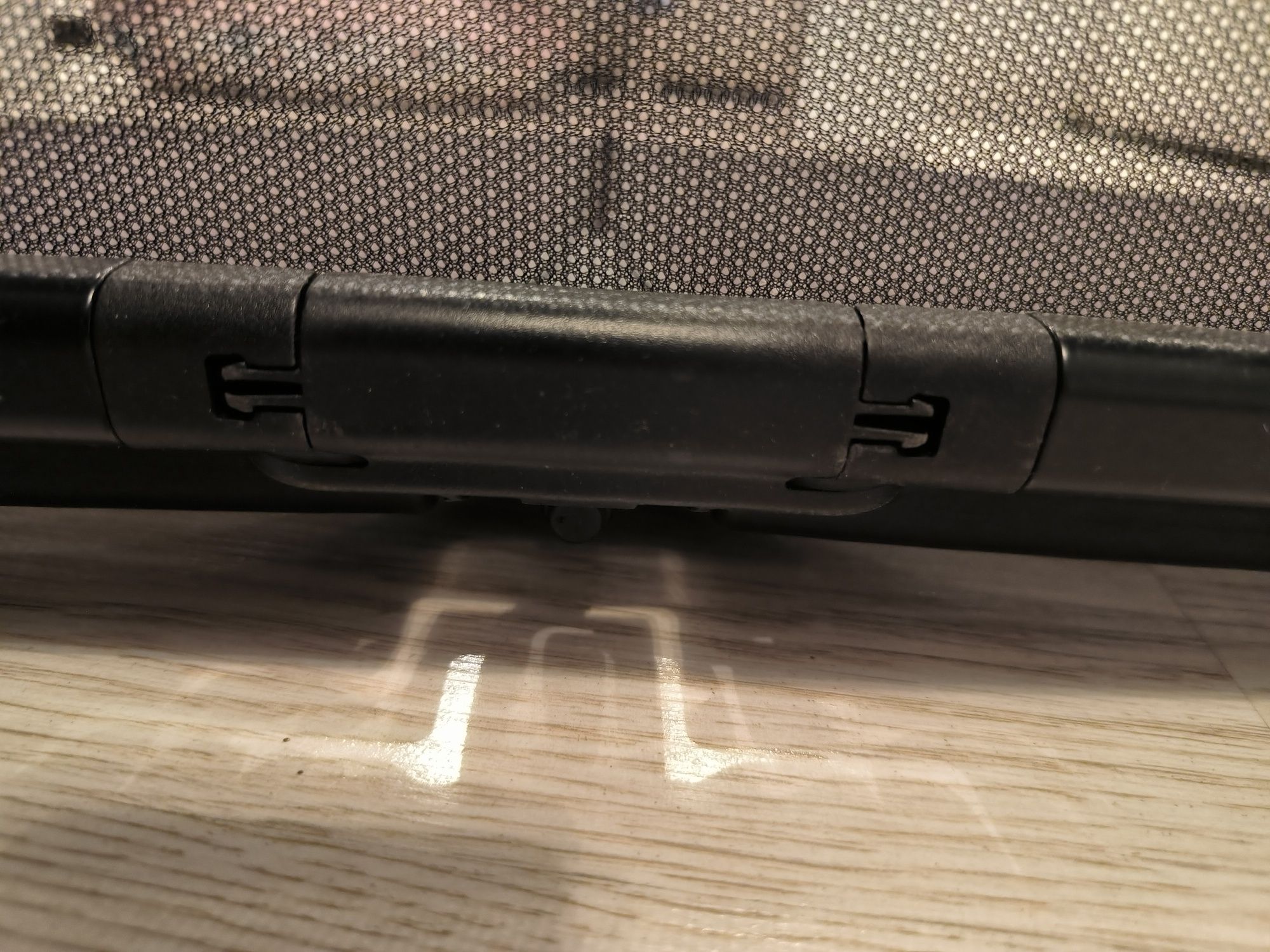 Orginalny wiatrołap do VW EOS