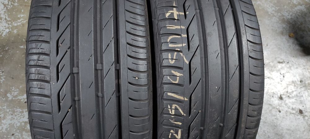 Pneus 215/45/17 semi novos