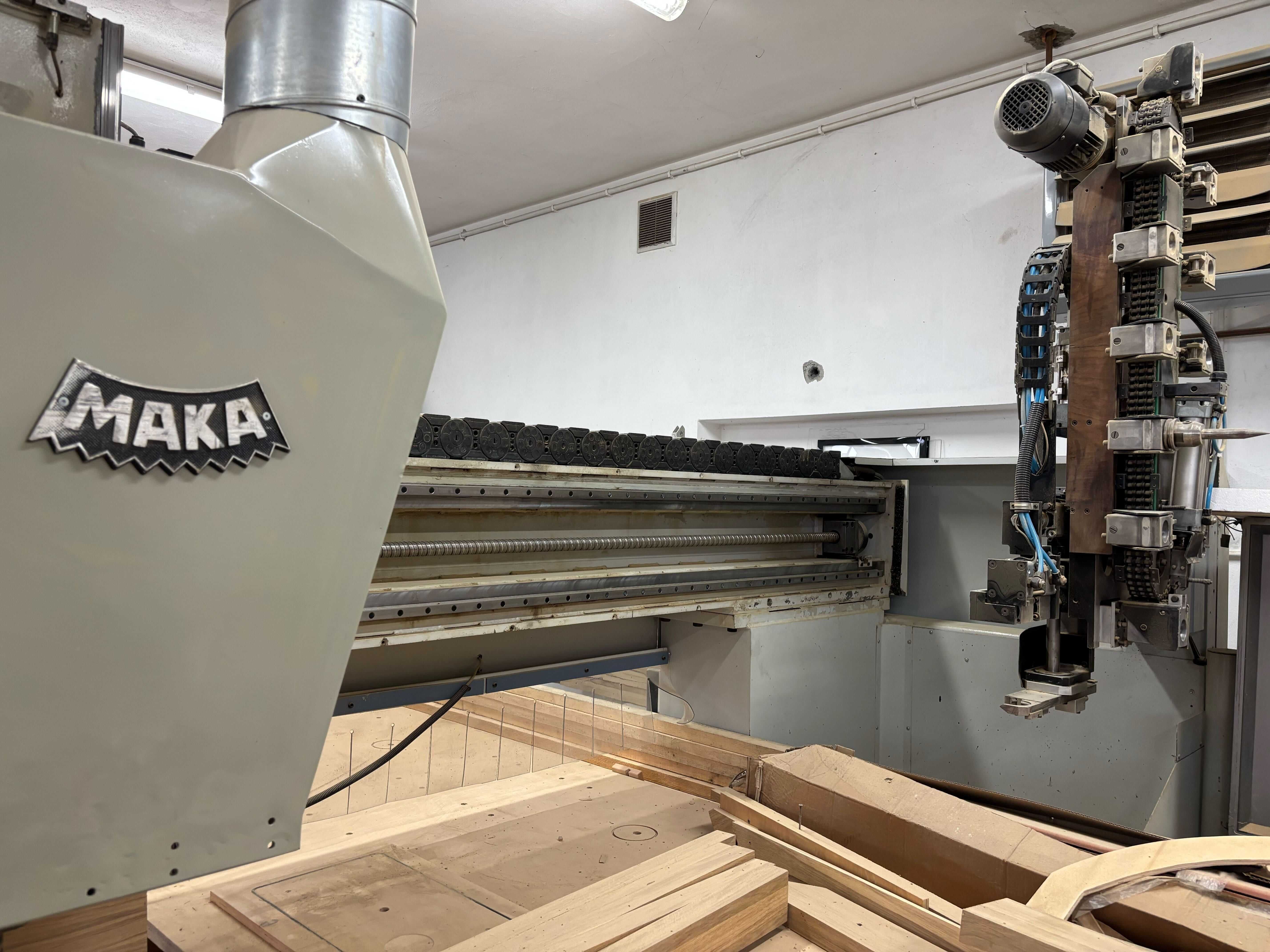 Centrum obróbcze CNC Maka HC 55 - Idealne do mebli, schodów i drzwi!