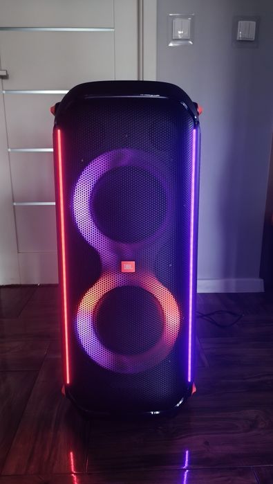 JBL partybox 710
