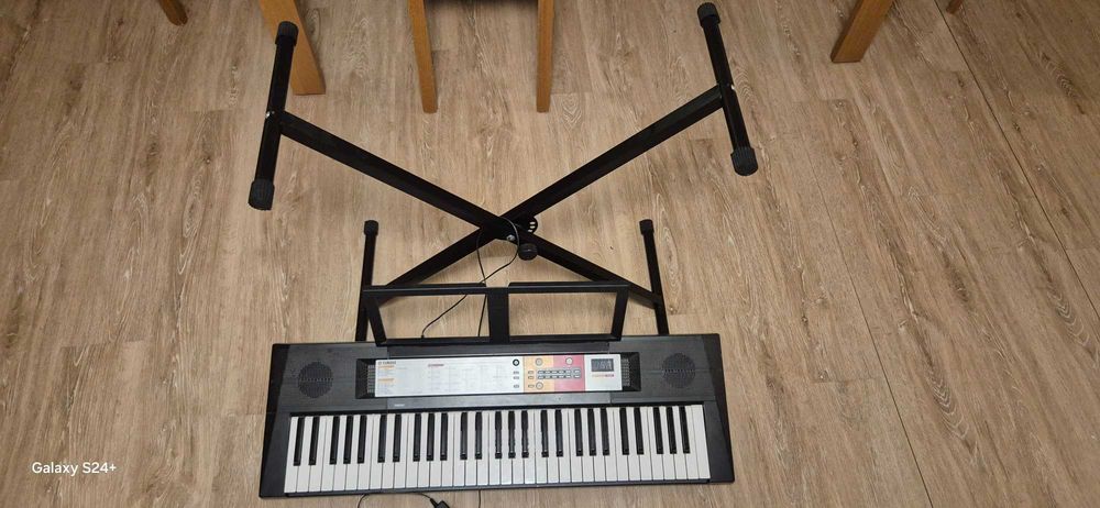 Keyboard Yamaha PSR-F50