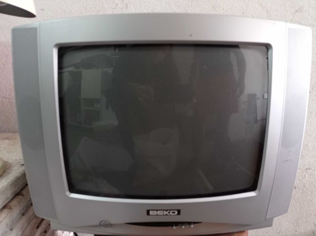 Televisão pequena da marca Beko
