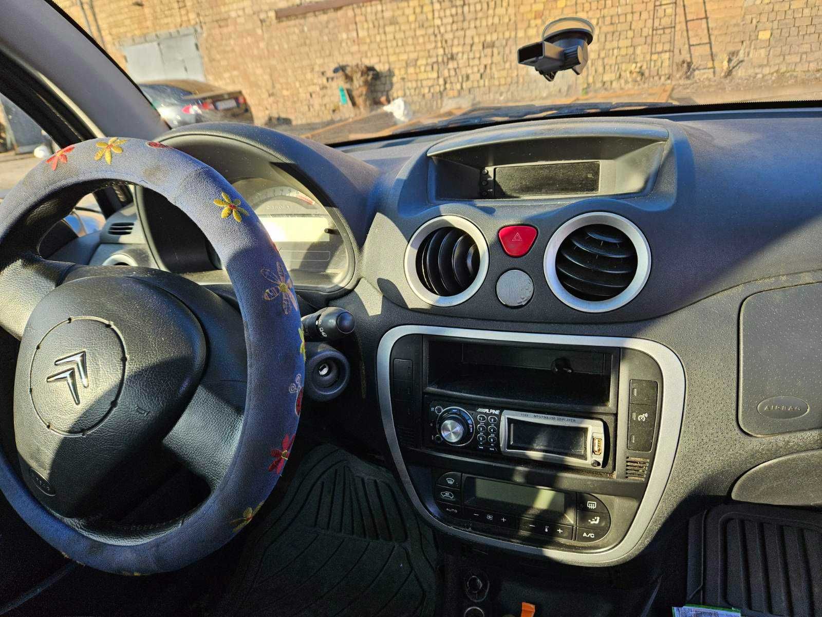 Разборка Citroën C3 дверь, ляда, балка, салон, замок, фонарь. шрот