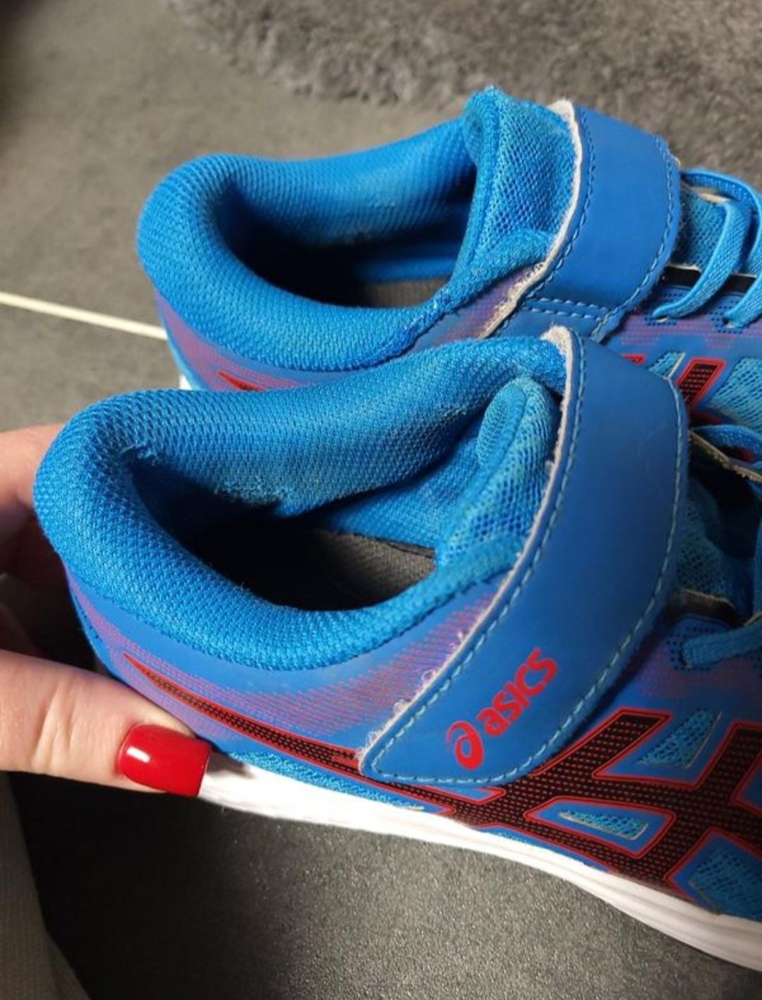 кросівки ASICS дитячі