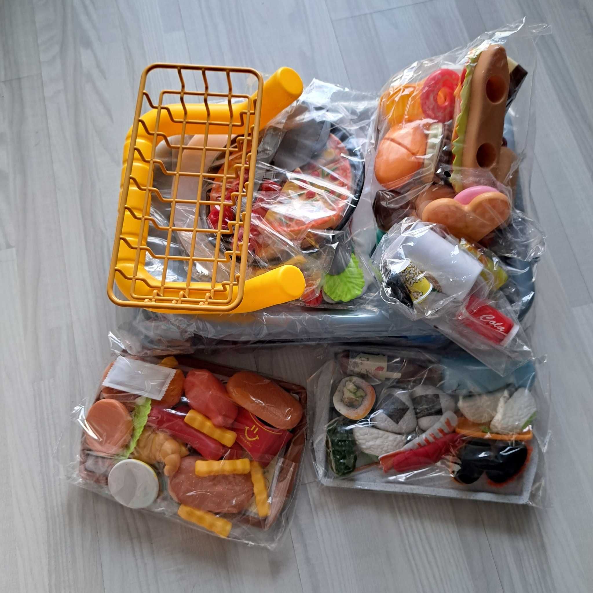 Wózek Dining Cart 98 elementów