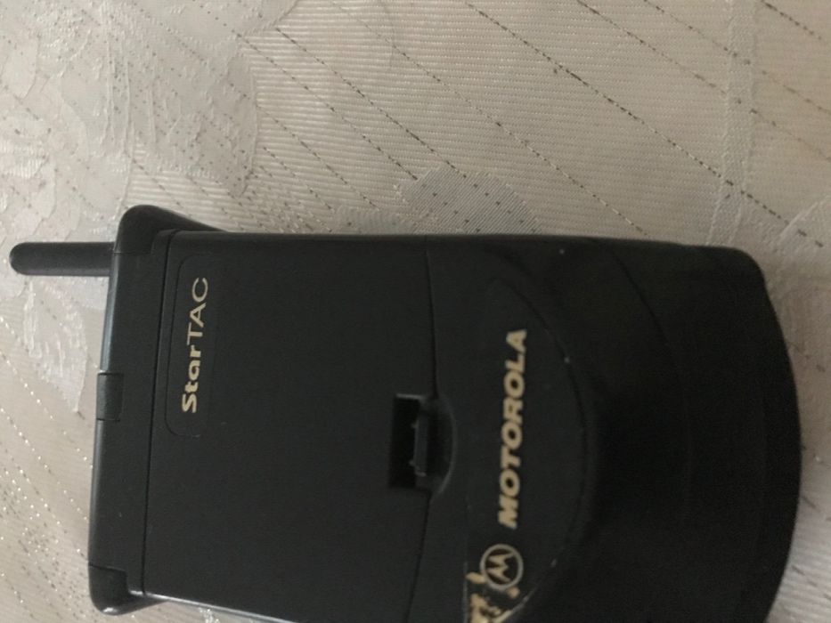 Motorola StarTAC telefon vintage
